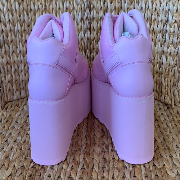 NIB YRU Qozmo High Baby Pink Platforms - Picture 4 of 8